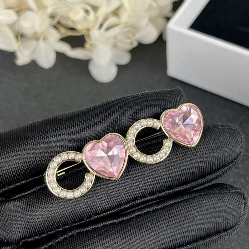 Chanel Brooch 06yxs46